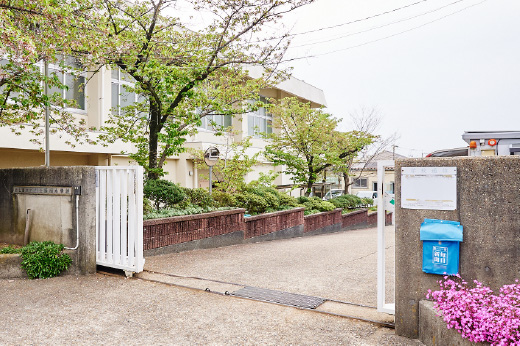 四條畷市立四條畷南小学校の写真