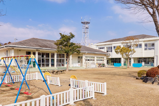 八日市幼稚園外観写真