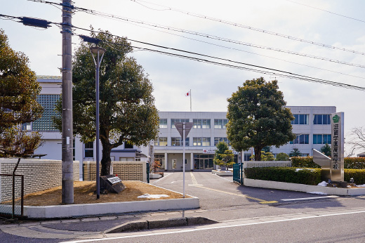 滋賀学園高等学校の外観写真